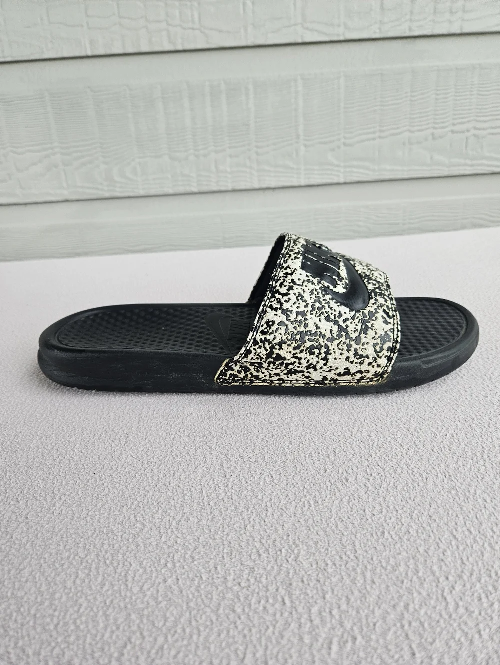 Nike Benassi JDI Slides Sandals Black White Men SZ 12 Slip-On Sports 631261-100